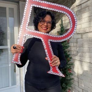 Meet your Posher, Shashela